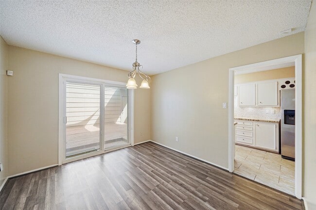 Photo - 5836 Sampley Way