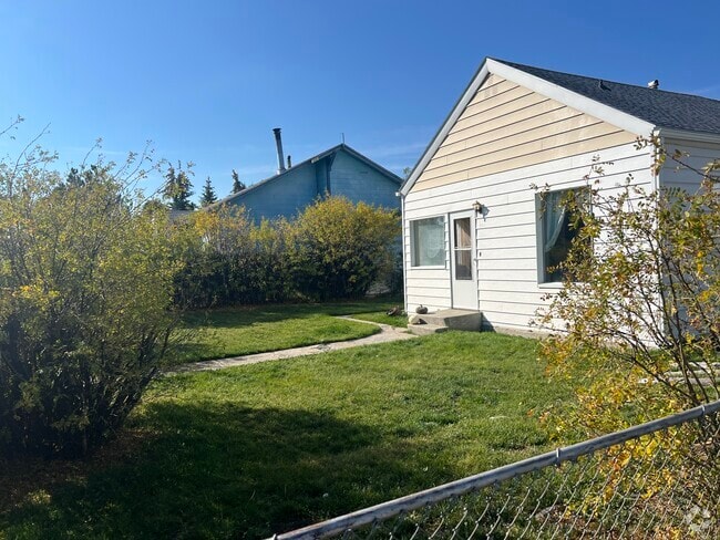 Building Photo - 3133 Paxson Ave Unit #paxsonhouse