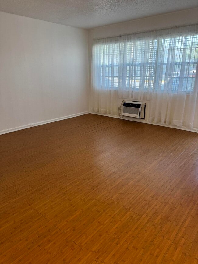 Photo - 6 Keswick A Unit 6