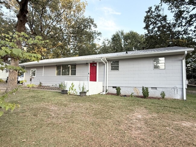 Building Photo - 3251 Crafton St Rental