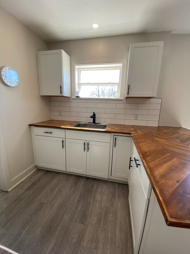 Photo - 222 Maxwell St Unit 1