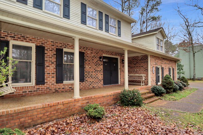 Photo - 227 Aspen Blvd