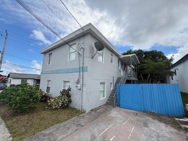 Photo - 1913 Division Ave Unidad 201