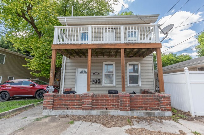 Building Photo - 323 S Raleigh St Unit 323 S Raleigh 1