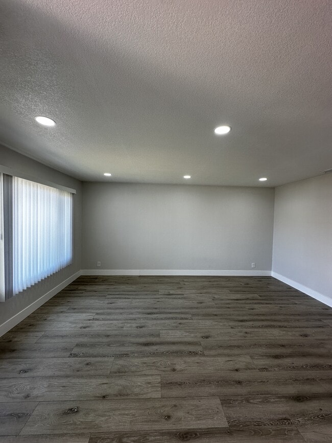 Photo - 3221 San Carlos Way