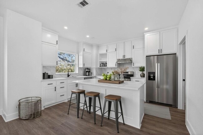 Photo - 3411 Nance St