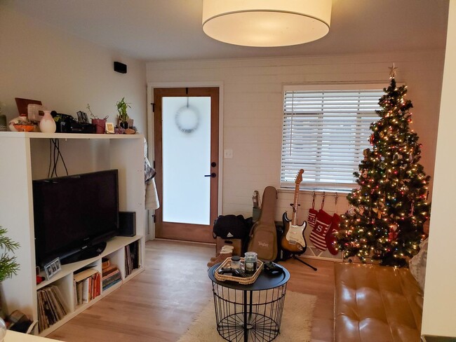 Photo - Remington1705 (KC-DT) Unit Remington1705#3