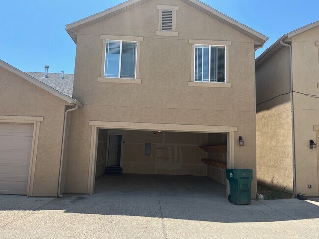 Photo - Split Mountain Town House #I