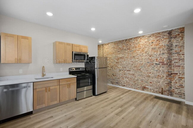 Building Photo - 3140 Magnolia Ave Unit 1e