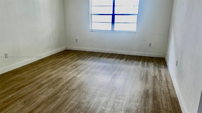 Photo - 17255 SW 95th Ave Unit 202