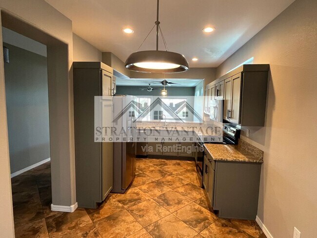 Photo - 16289 W Mountain Pass Dr