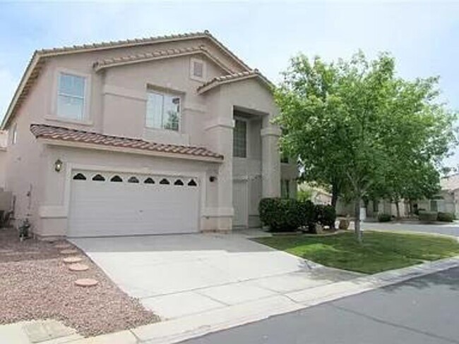Expansive, Upgraded 4-Bedroom Home with Pr... - Expansive, Upgraded 4-Bedroom Home with Pr...