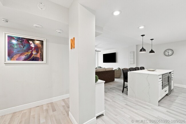Building Photo - 2121 N Ocean Blvd Unit 405W