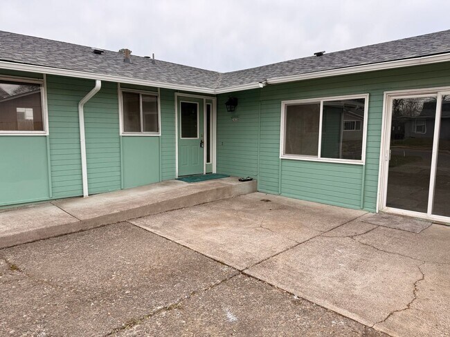 Photo - COMING SOON! 3 bedroom, 1.5 bath house in Eugene!