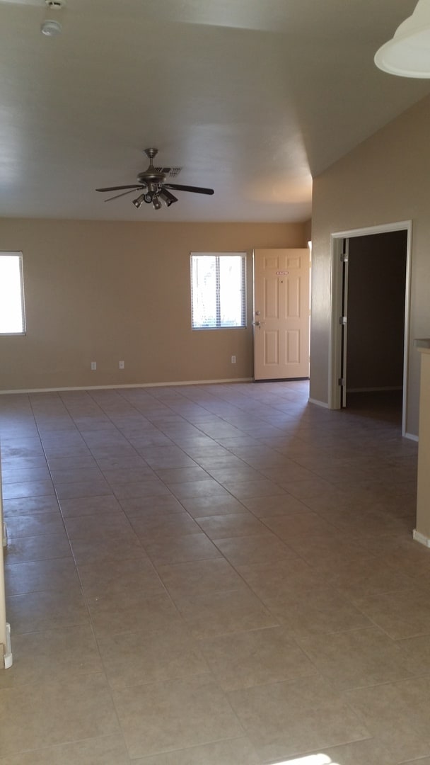 Photo - Rita Ranch Beauty ready for Move In Today! 4 bedroom 2 bath Home all Updated!