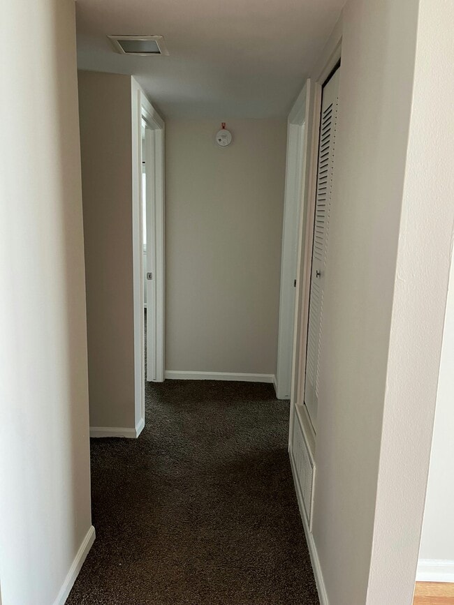 Photo - 201 Provincial Ct Unit 109