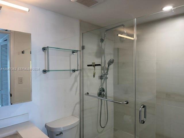 Photo - 540 Brickell Key Dr Unidad 1024
