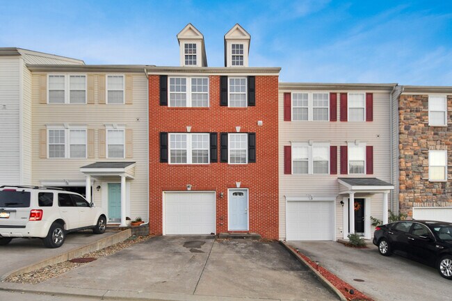 Photo - 136 Birds Eye View Dr Townhome