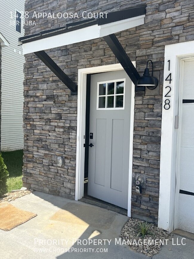 Photo - 1428 Appaloosa Ct