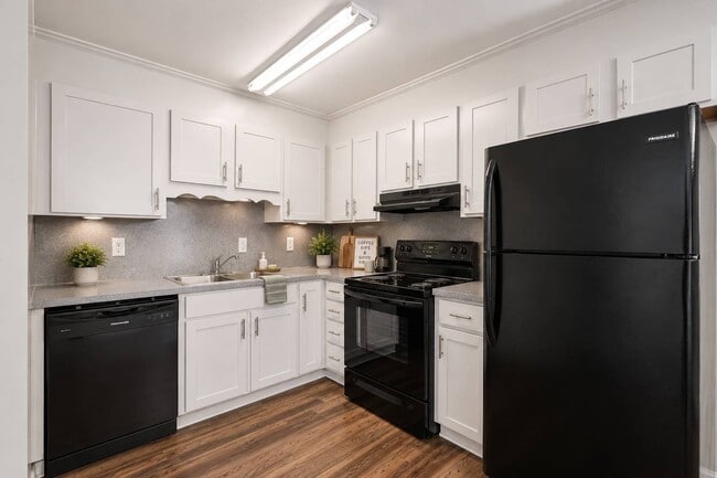 Kitchen - Morgan Place Apartments