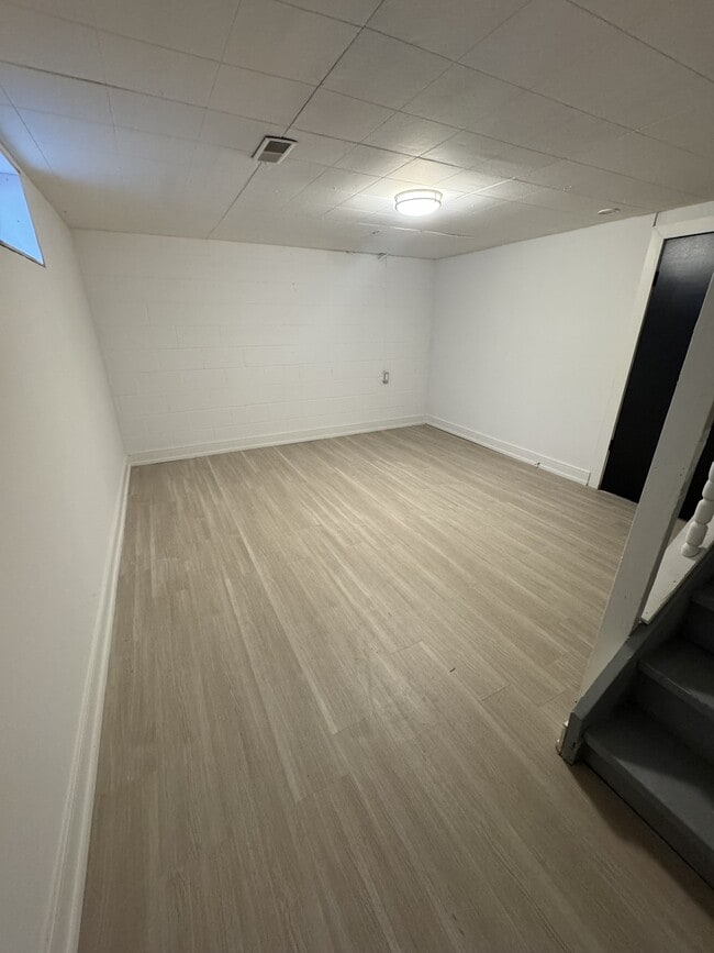 Photo - Renovated 3 Bedroom & 1.5 Bathroom Townhome! Unit 116