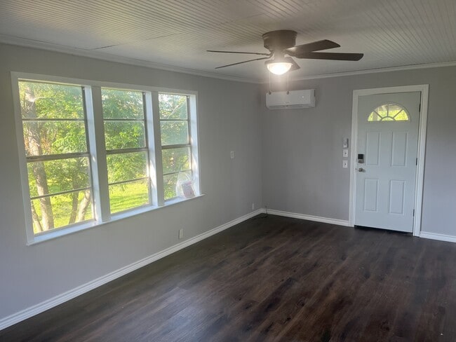 1711 Halsell St Unit Apartment