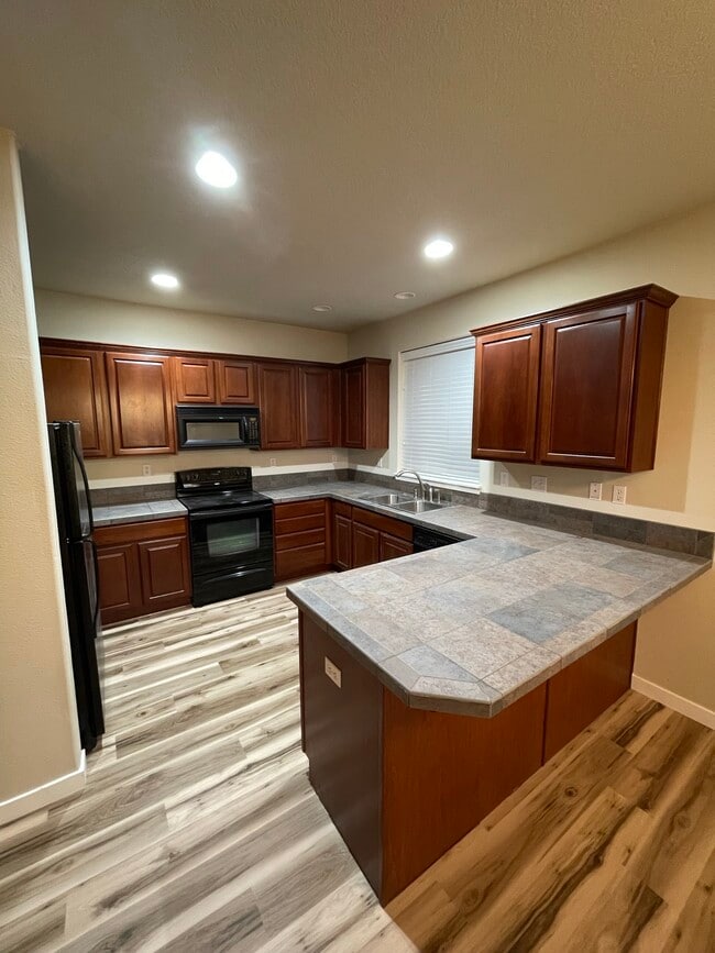 Photo - 1751 SE Water Lily St