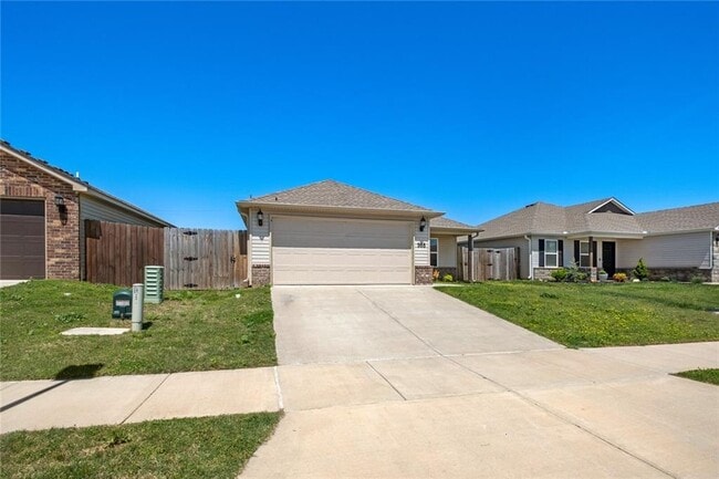 Photo - 988 E Bunting St