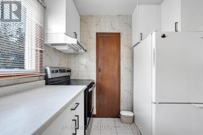 Photo - 1607 Kenmuir Ave