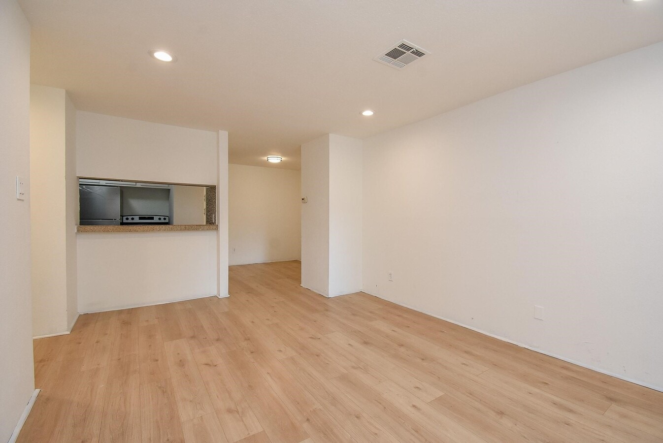 Photo - 7200 Clarewood Dr