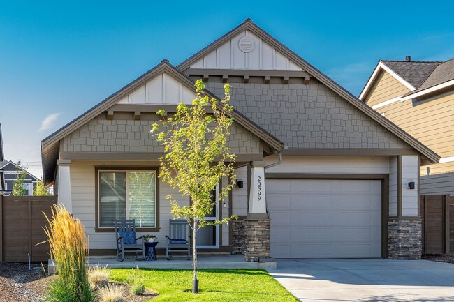 Building Photo - Newly Built Spacious Home, Fully Equipped ...