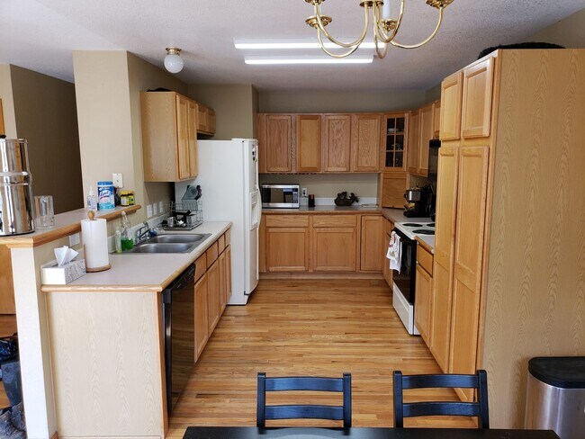 Photo - 10449 Hollyhock Court