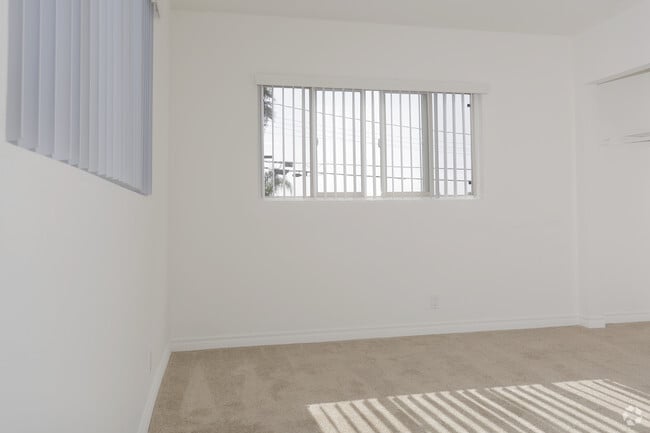 2BR, 2BA - Villas II