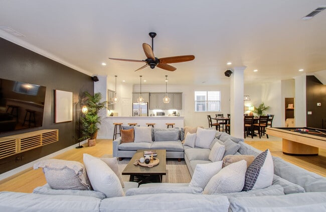 Photo - 3010 Chenevert St Unidad ID1019638P