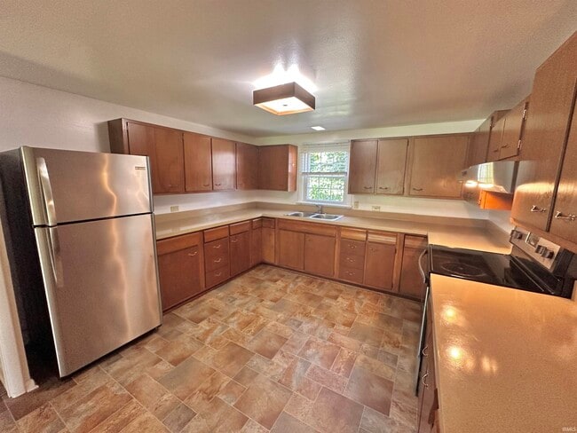 Photo - 1119 SE Riverside Dr