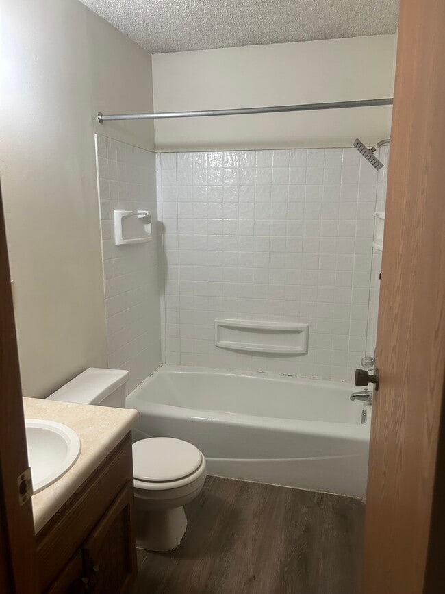 Photo - 110 Daleview Dr