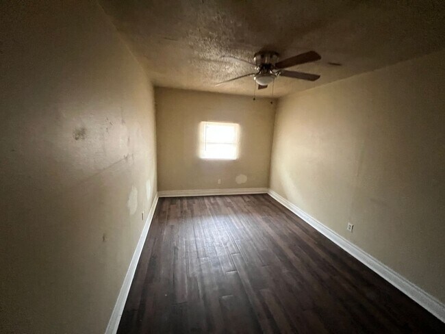 1730 E Dartmouth St Unidad 1730 E Dartmouth Unit A