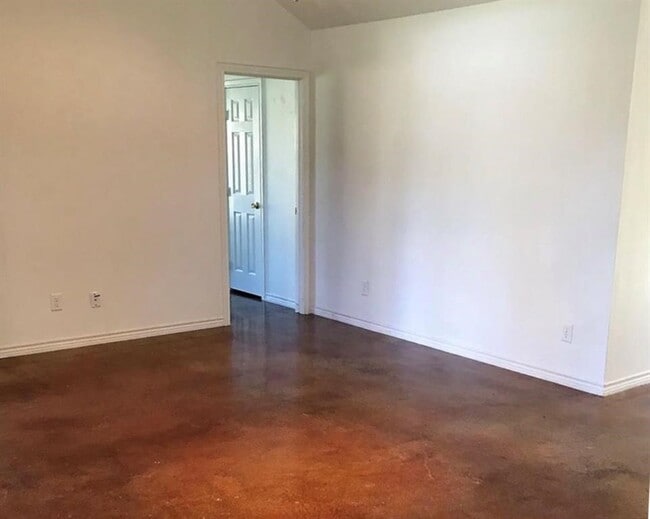 Photo - 90 County Rd 2269