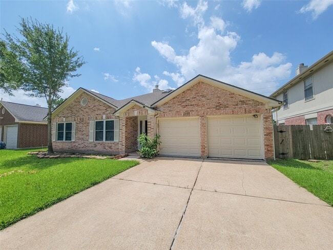 Photo - 16807 Sussex Dr