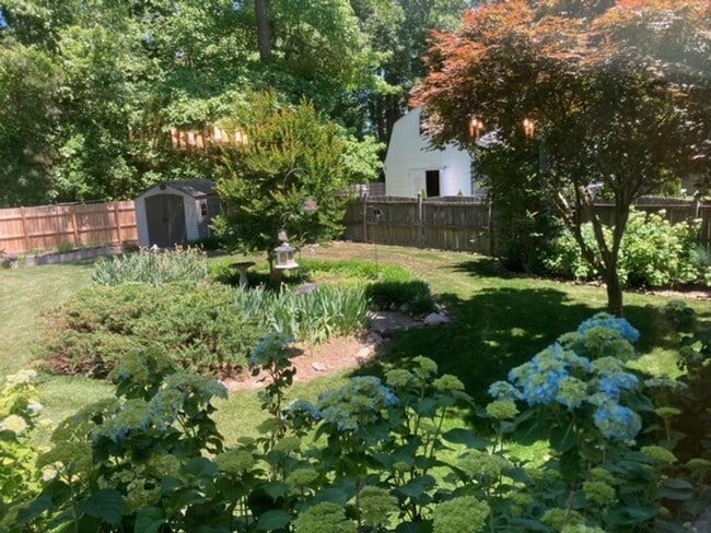 Photo - 117 Runaway Ln