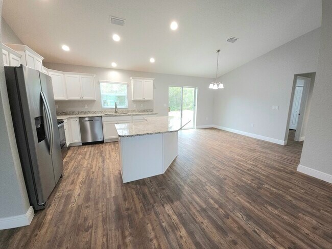 2797 SW 161st Loop