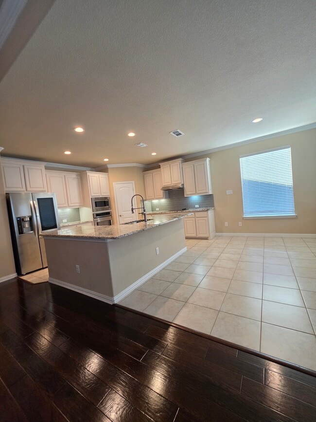 Photo - 430 Brookdale Dr