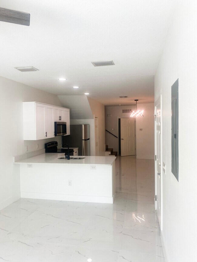 Photo - 1003 Creek Park Ct