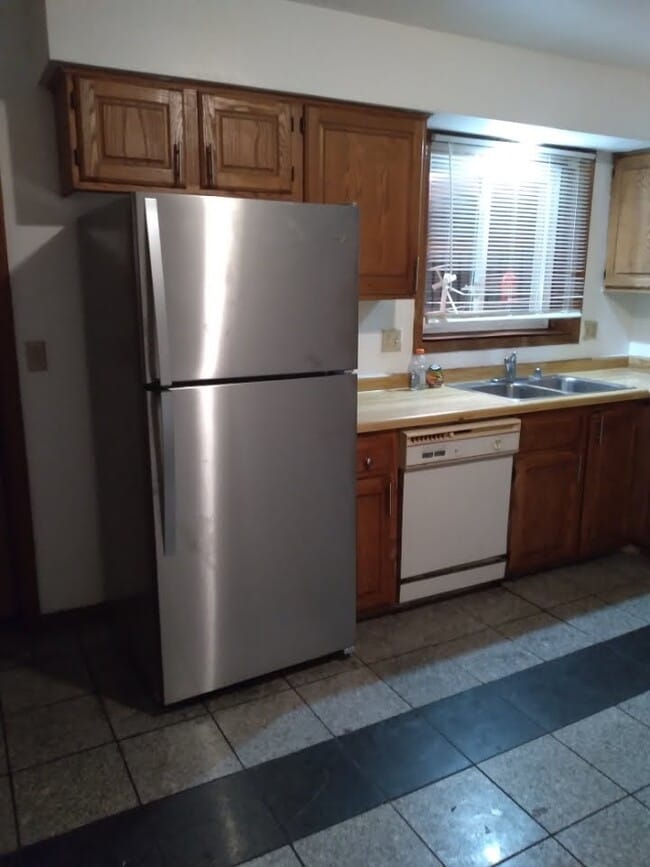 Photo - 6763 Hammersley Rd Unit 6763