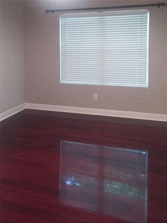 Photo - 1658 Chippeway Ln