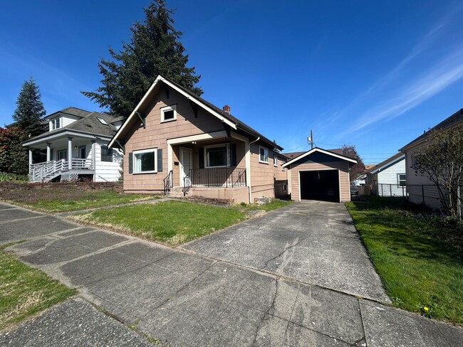 Fully remodeled 2 BD, 1 BA House near 6th ... - Fully remodeled 2 BD, 1 BA House near 6th ...