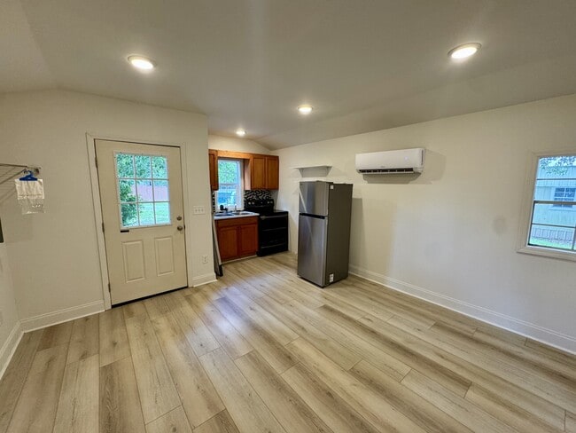Photo - 28217 Shannon Dr