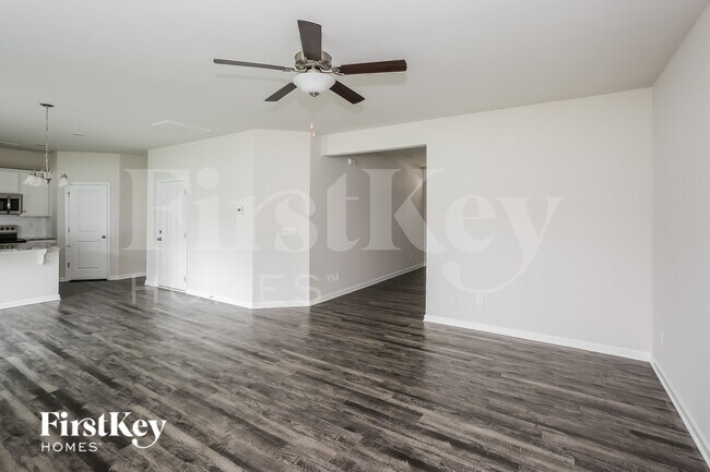 Photo - 9605 Hamel St