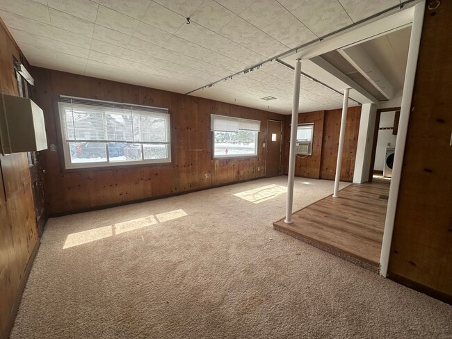 Photo - 100 Valley View St