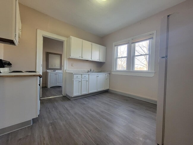 Photo - 299 Lloyd St Unidad 1